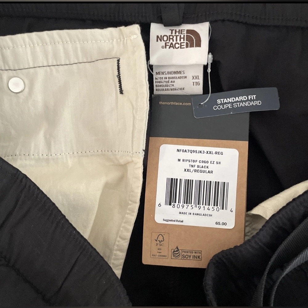 NWT The North Face Ripstop Cargo EZ Shorts
Men’s XXL - Picture 3 of 8